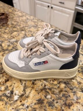 Autry Kids Sneakers in Light Gray and Cream